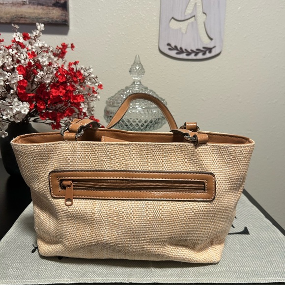 Rosetti Block Party Cancun Straw Handbag with Tropical Embroidery -Like New - Picture 2 of 15